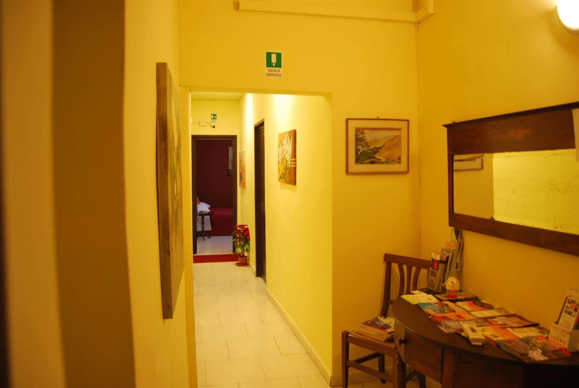 Hotel Bellini Catania Bagian luar foto